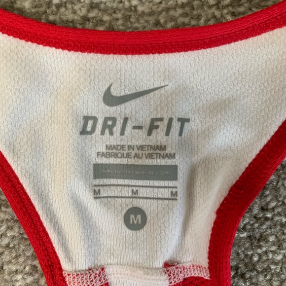 Nike Dri-fit Racerback Coral Athletic Top - Picture 4 of 8
